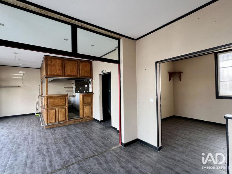 Local commercial - 176 m² - 4 pièces