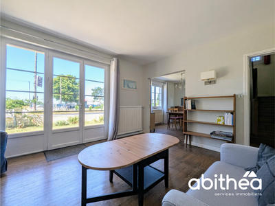 Maison - 104 m² - 6 pièces