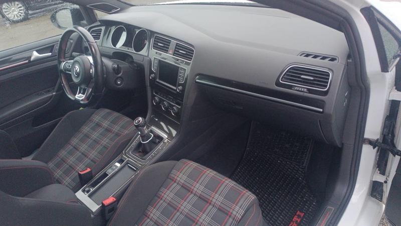 Volkswagen Golf 2.0 Tsi 220 Gti