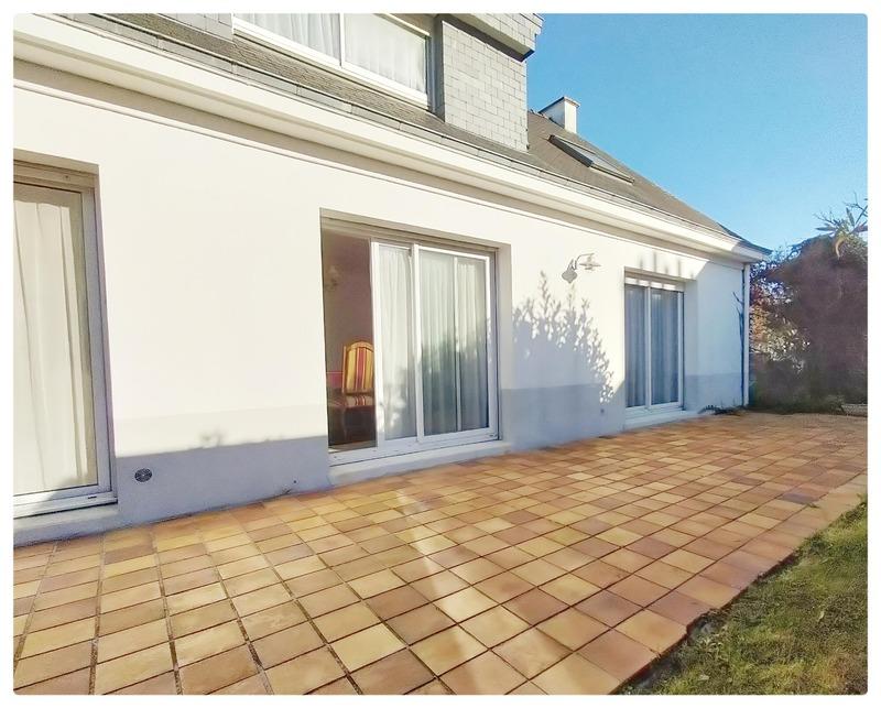 Maison de ville - 200 m² - 9 pièces