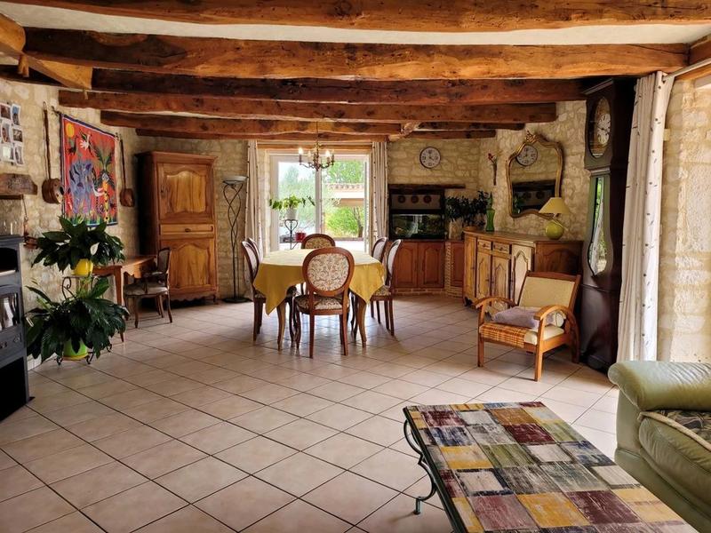 Propriété - 115 m² - 7 pièces