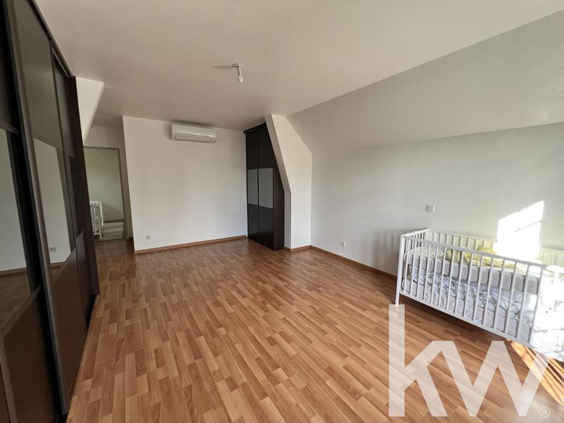 Maison - 174 m² - 8 pièces