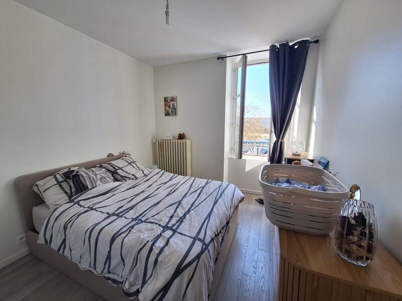 Appartement - 135 m² - 6 pièces