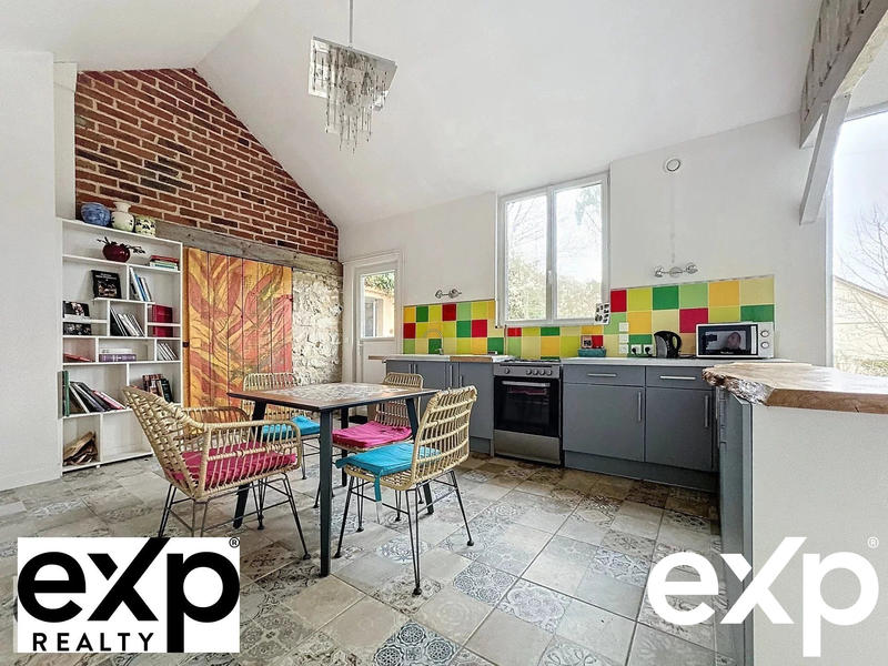 Maison - 240 m² - 7 pièces