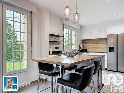 Maison - 237 m² - 9 pièces