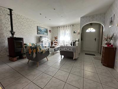 Maison - 88 m² - 4 pièces