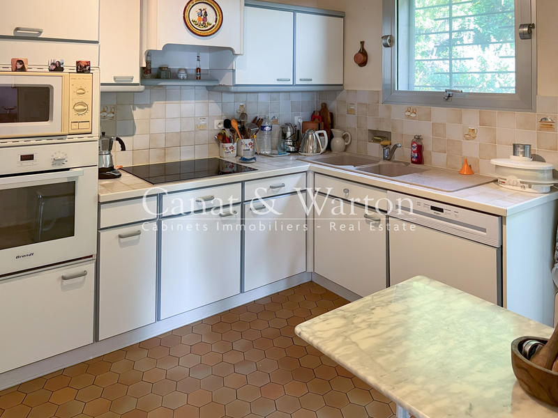 Villa - 220 m² - 7 pièces