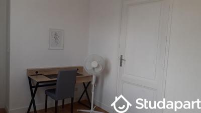 Chambre - 11 m² - 1 pièce