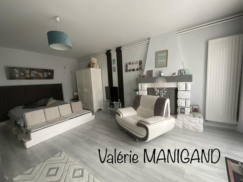 Maison - 260 m² - 9 pièces