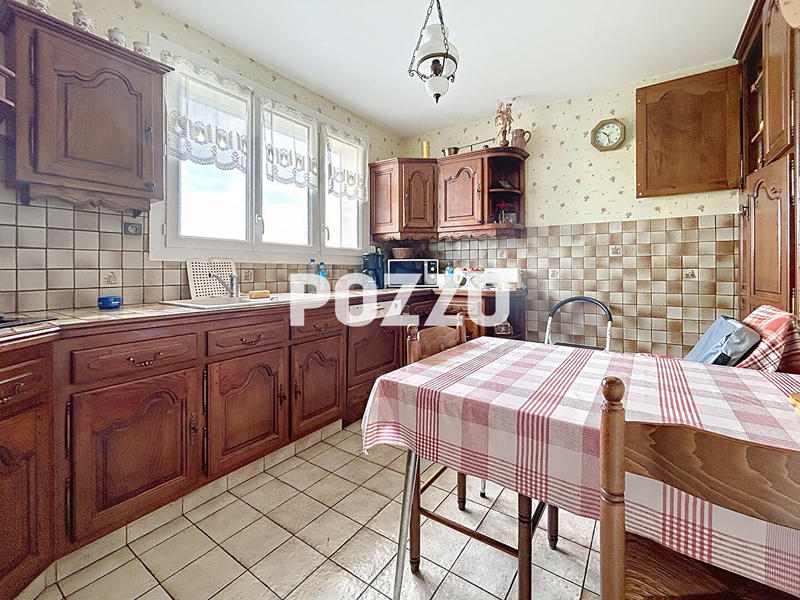 Maison - 147 m² - 6 pièces