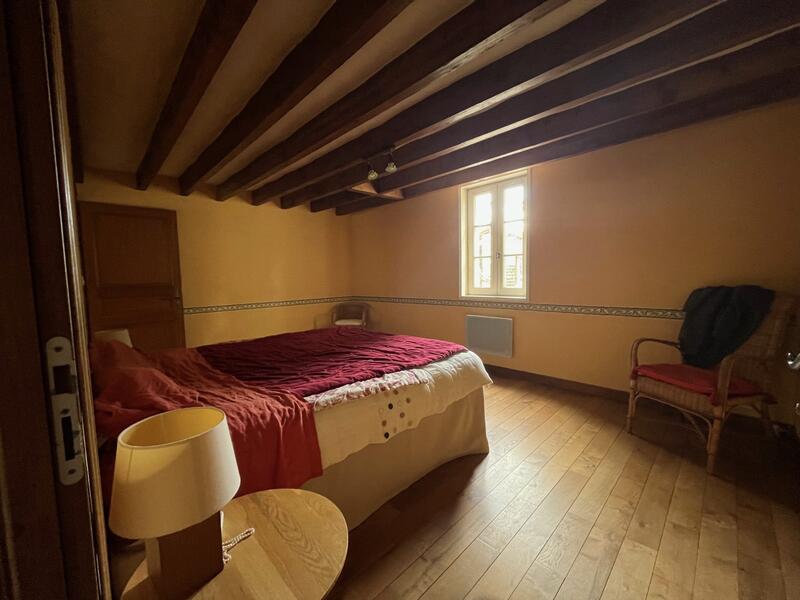 Maison ancienne - 201 m² - 9 pièces