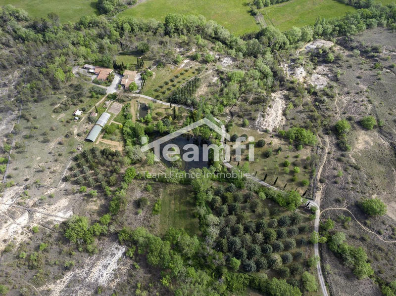 Mas - 256 m² - 10 pièces