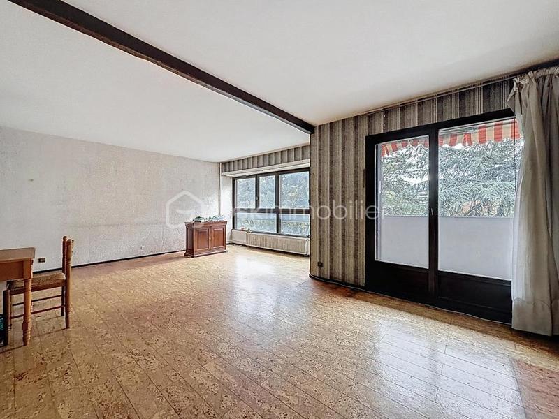 Appartement - 87 m² - 5 pièces