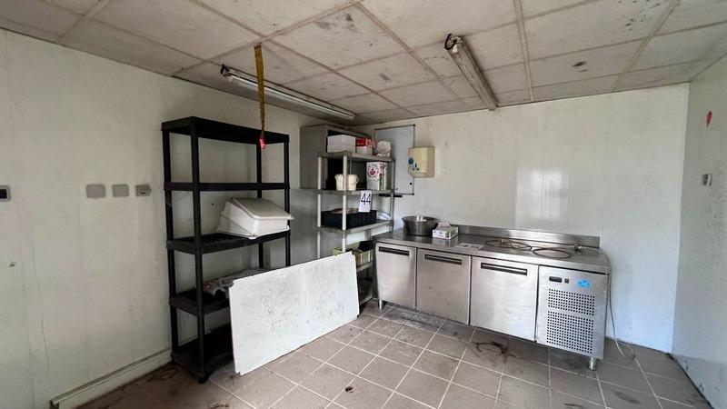 Immeuble - 98 m² - 10 pièces