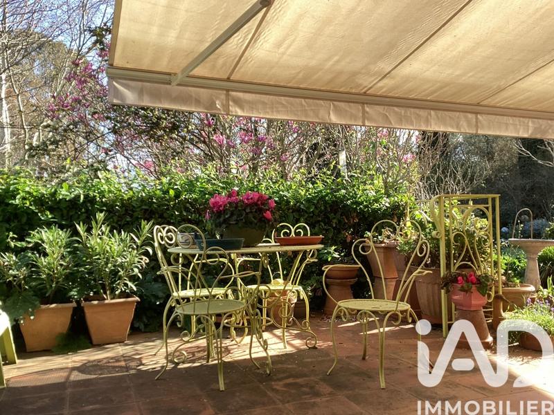 Maison - 215 m² - 5 pièces