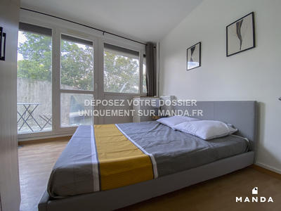 Chambre - 10 m² - 5 pièces