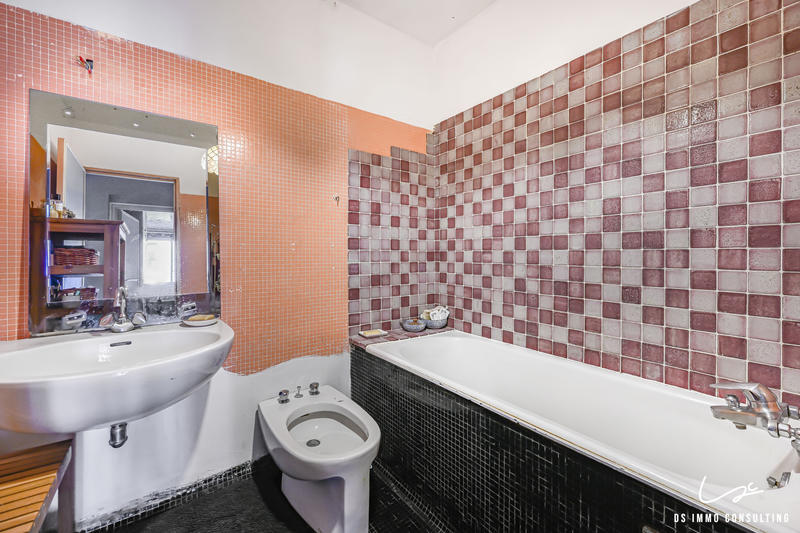 Appartement - 90 m² - 4 pièces