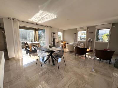 Appartement - 103 m² - 4 pièces