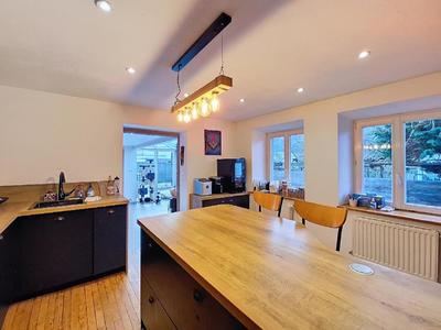 Maison - 183 m² - 7 pièces