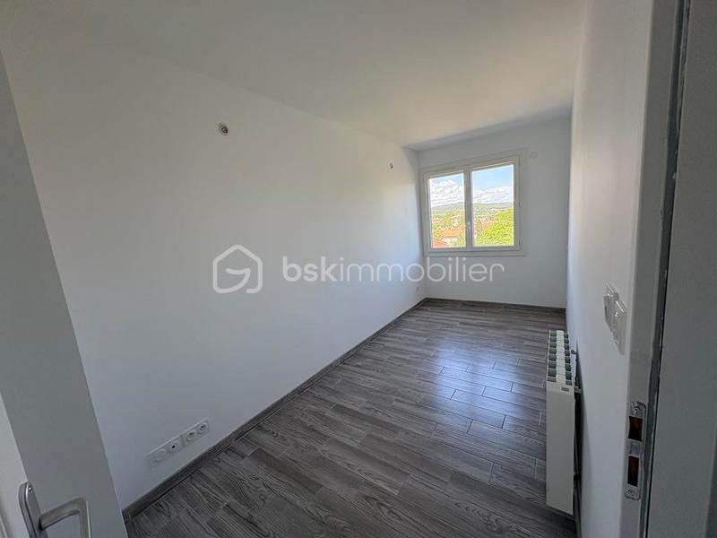 Appartement - 77 m² - 4 pièces