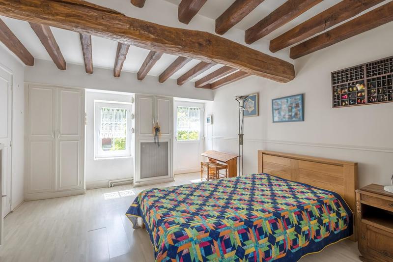 Maison - 180 m² - 8 pièces