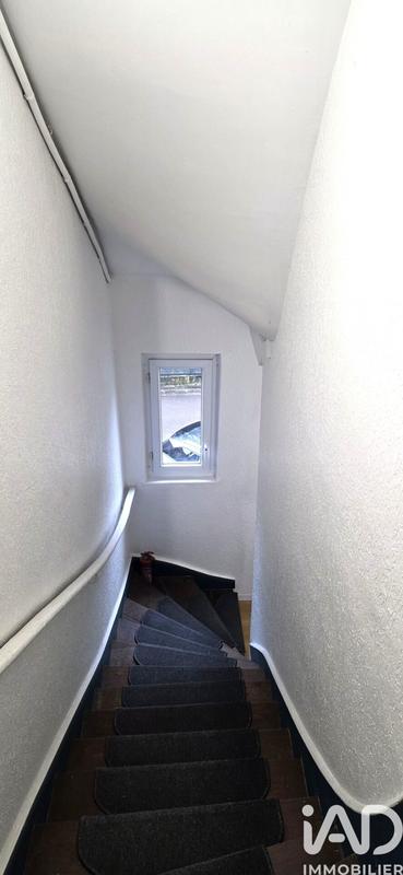 Maison - 111 m² - 7 pièces