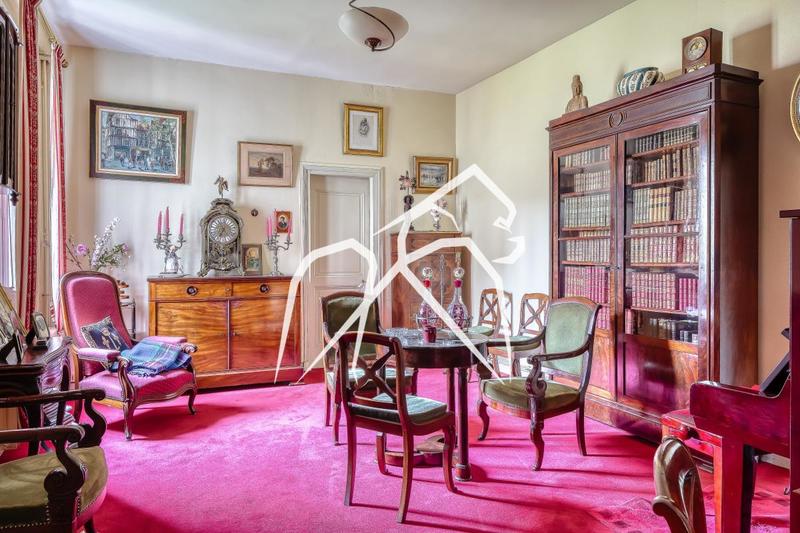 Maison ancienne - 200 m² - 7 pièces