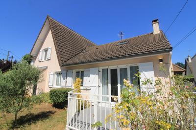 Maison - 150 m² - 7 pièces