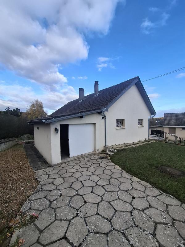 Maison - 92 m² - 5 pièces