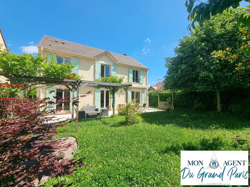 Maison - 158 m² - 8 pièces