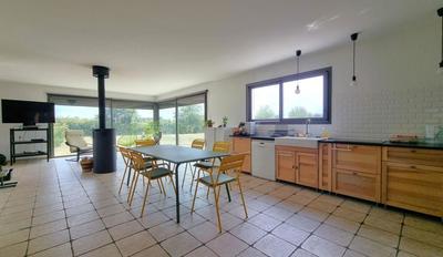 Maison - 102 m² - 4 pièces