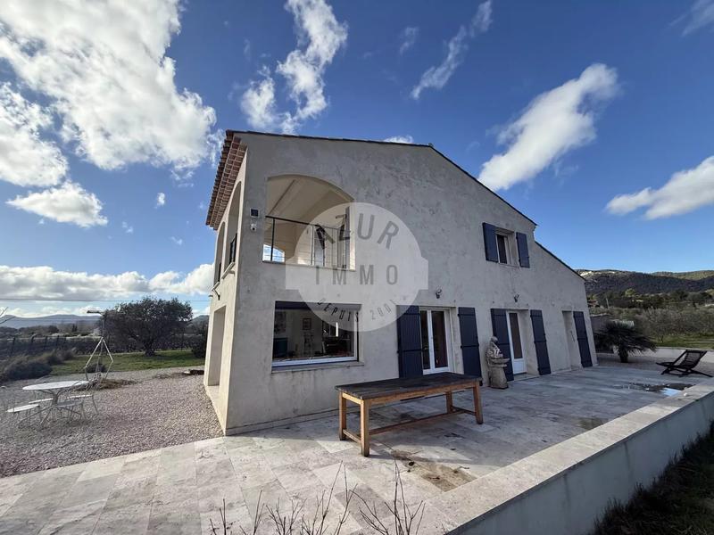 Maison - 115 m² - 4 pièces