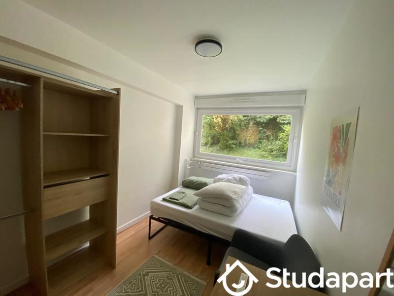 Chambre - 9 m² - 1 pièce