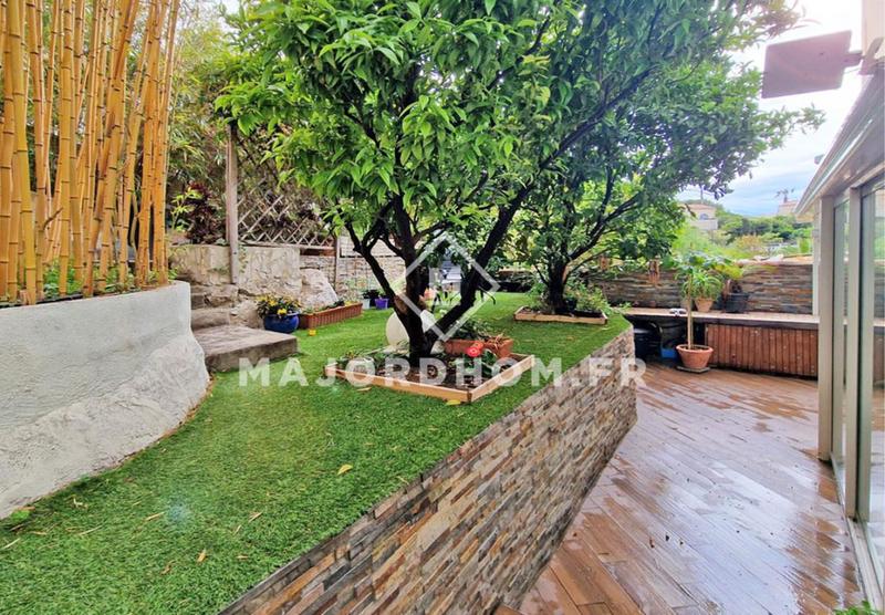 Appartement - 91 m² - 4 pièces