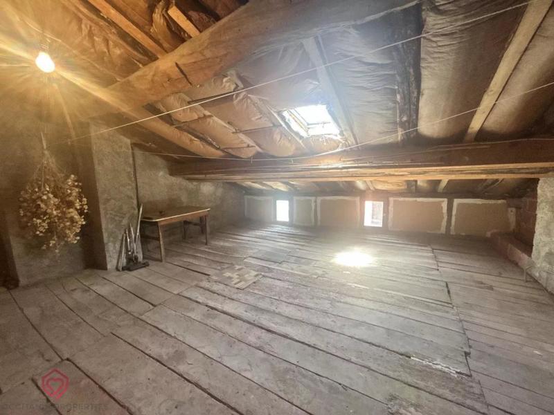 Maison - 200 m² - 7 pièces