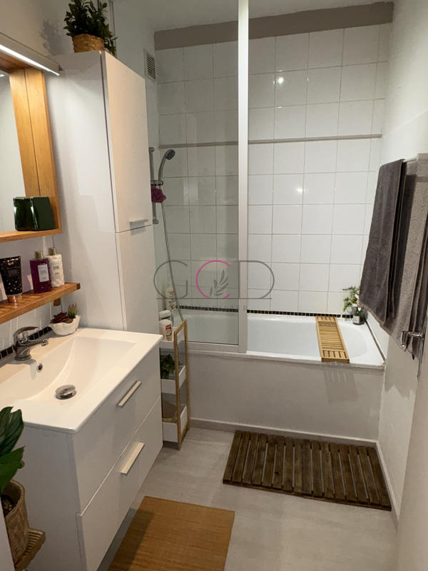 Appartement - 66 m² - 3 pièces