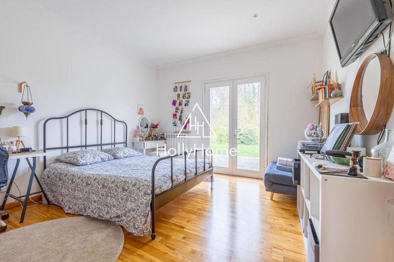 Maison ancienne - 213 m² - 6 pièces