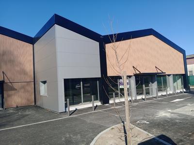 Local commercial - 955 m²