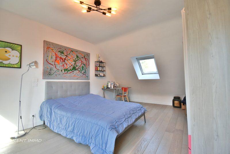 Maison traditionnelle - 210 m² - 9 pièces