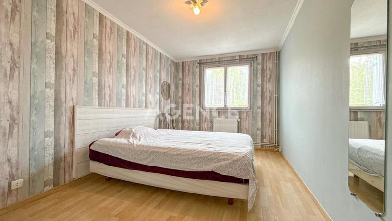 Maison - 99 m² - 5 pièces