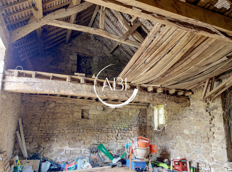 Maison ancienne - 180 m² - 3 pièces