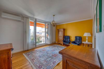 Appartement - 85 m² - 3 pièces