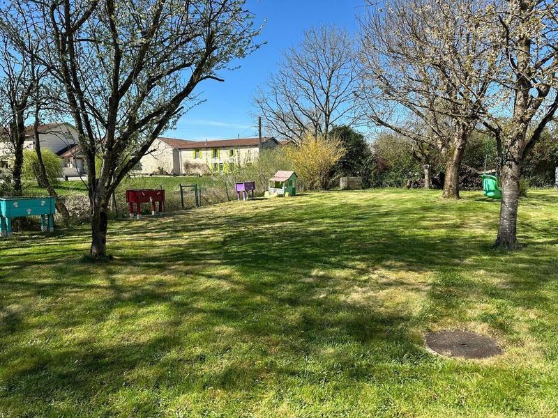 Maison - 284 m² - 8 pièces