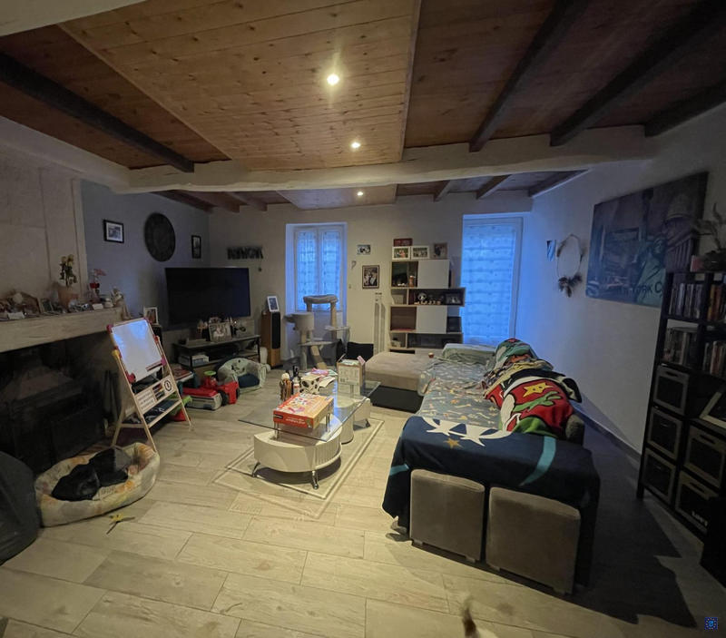 Maison - 104 m² - 5 pièces