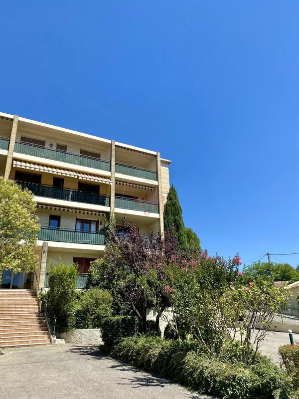 Appartement - 79 m² - 4 pièces