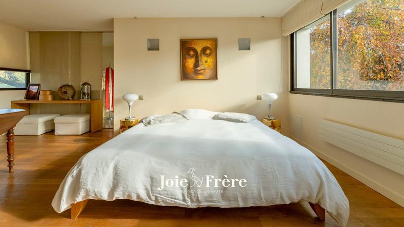 Maison ancienne - 366 m² - 7 pièces