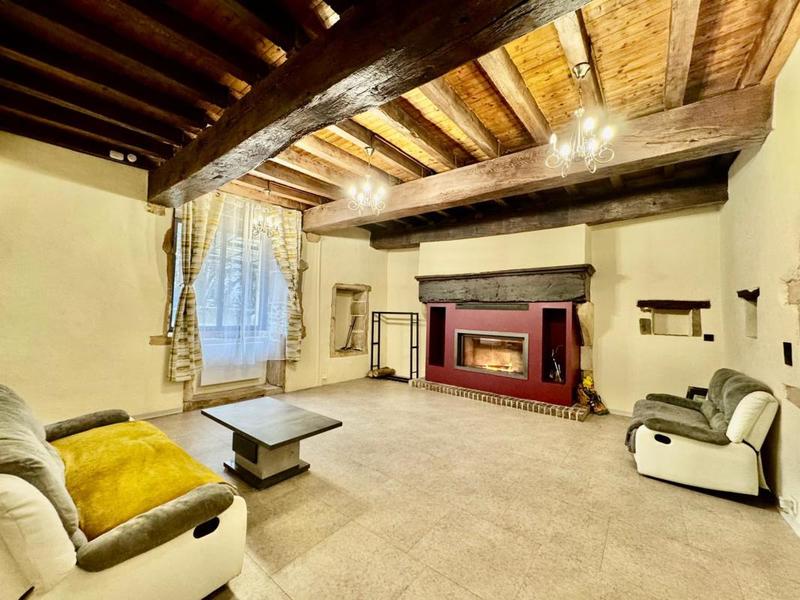 Demeure - 202 m² - 8 pièces