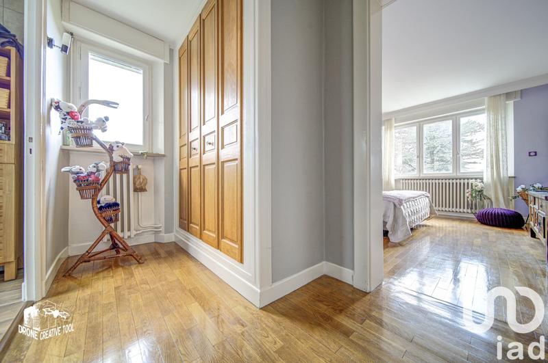 Maison - 218 m² - 8 pièces