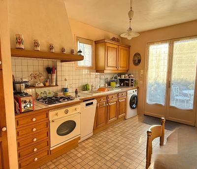 Maison - 97 m² - 4 pièces