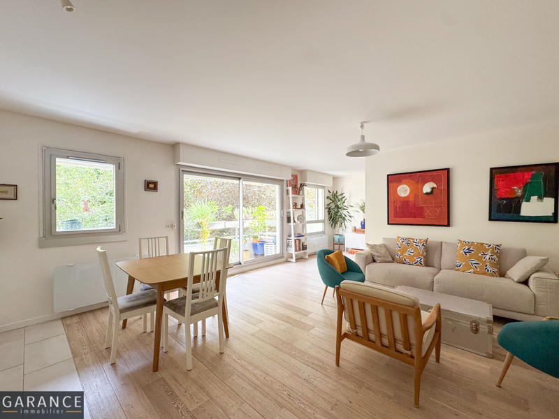 Appartement - 93 m² - 4 pièces